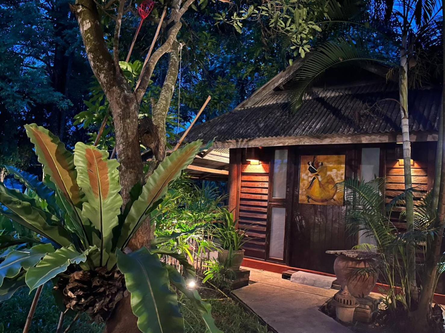 Tongluang Inthanon Homestay โต้งหลวงอินทนนท์โฮมสเตย์ Chom Thong Exterior foto